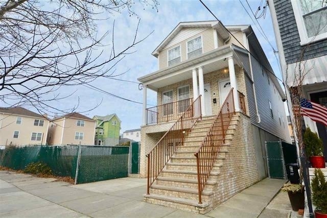 Building Photo - 39 W 34th St. Unit 2 Rental