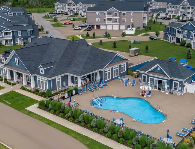 om-pics_page_08_image_0001 - Heron Pointe  Apartments