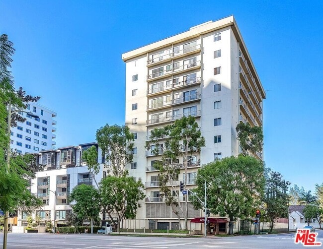 Building Photo - 10751 Wilshire Blvd Unit 909