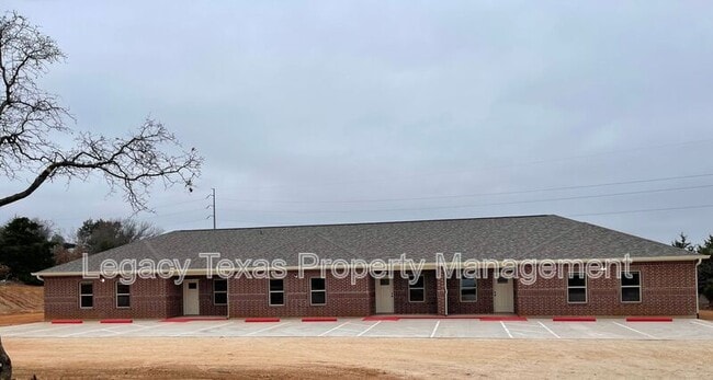 Building Photo - 2319 CR 704