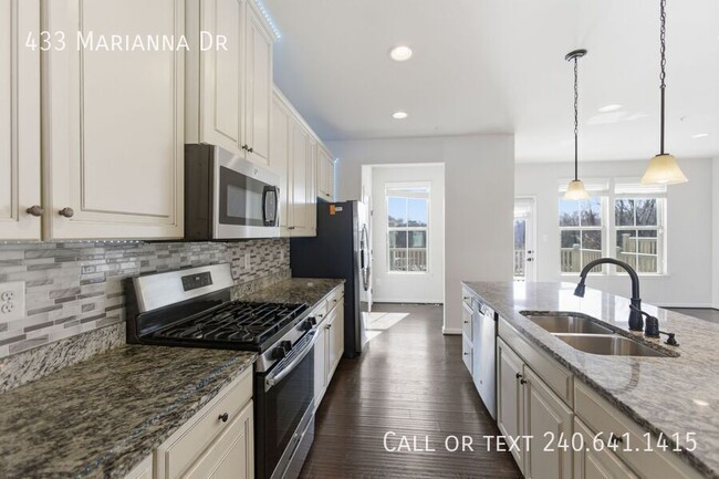 Photo - 433 Marianna Dr