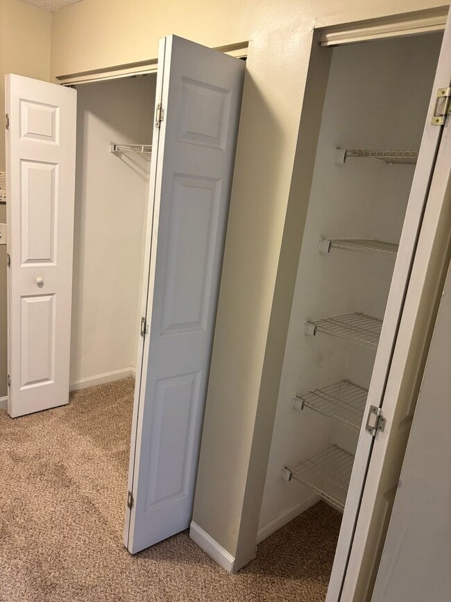 Photo - Lakepointe Apartment Homes