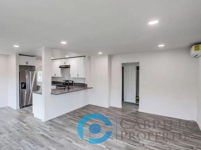 Photo - 407 Idaho Ave