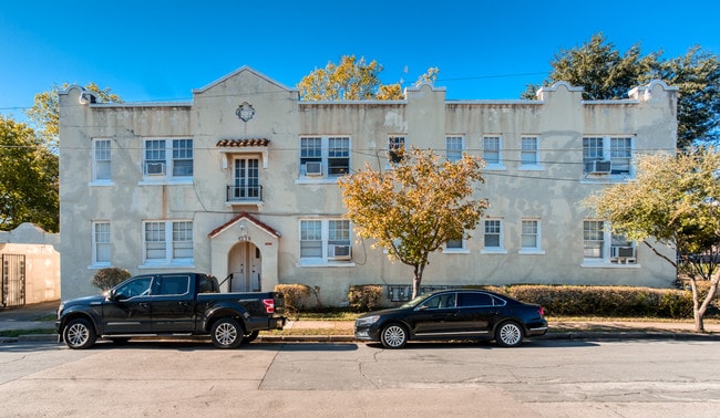 mls-28 - 4638 Live Oak St Apartments