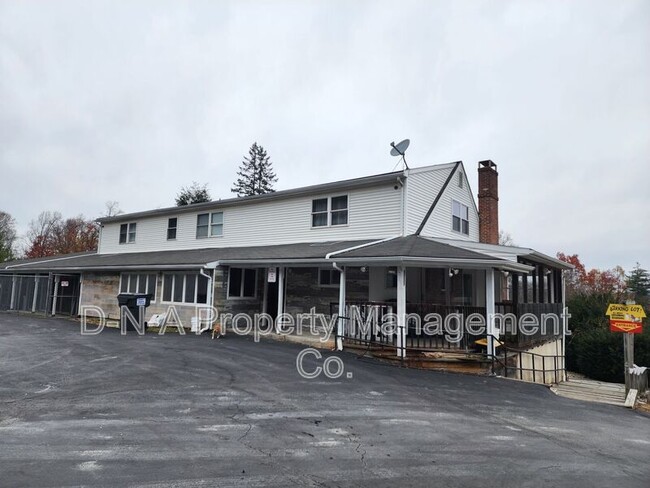 Building Photo - 211 Friemann Ln Unit 3