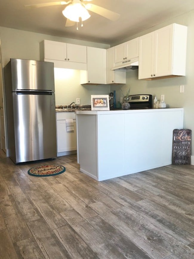 Building Photo - 803 S Satilla St Unit 10