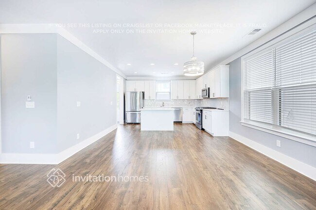 Photo - 1216 49th Ave N