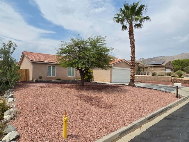 Building Photo - 9425 Vista Del Valle