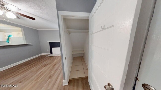 Photo - 829 N Oleander Ave