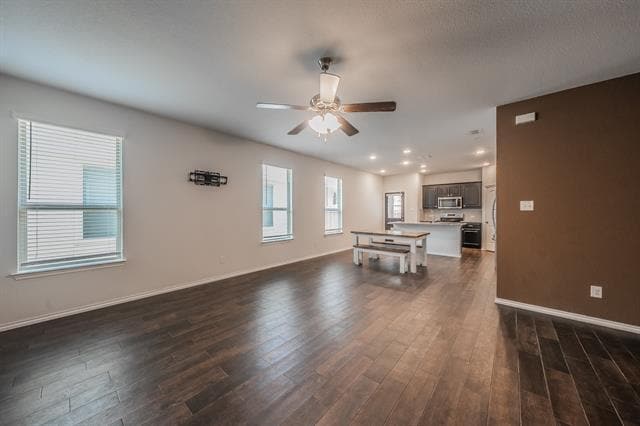 Photo - 561 Concho St