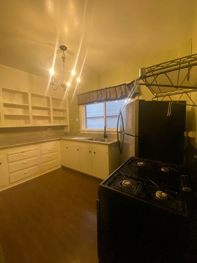 Uptowner Apartments