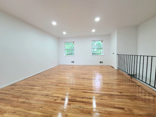 Photo - 500 Adams Ln Unit 2