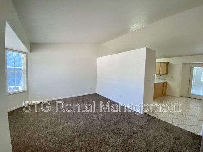 Building Photo - 2215 N 475 E