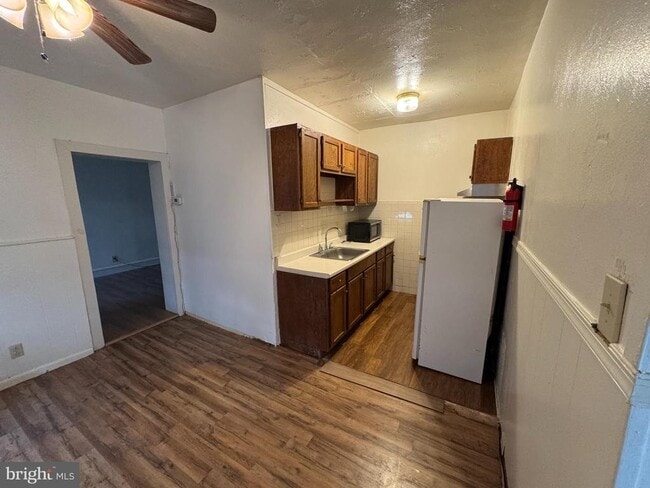 Photo - 261 N York St Unit 5