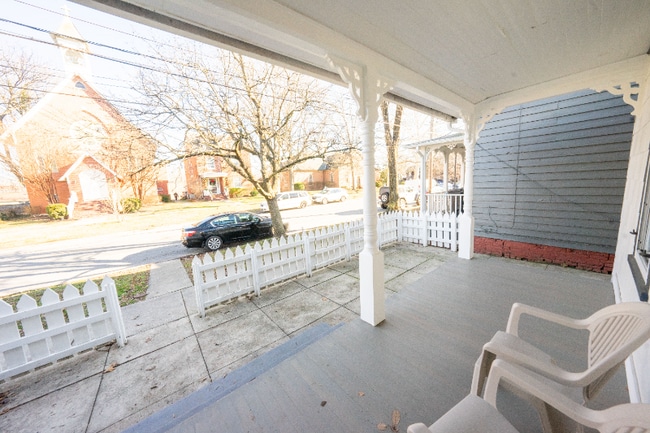 Photo - 517 High St Unidad A