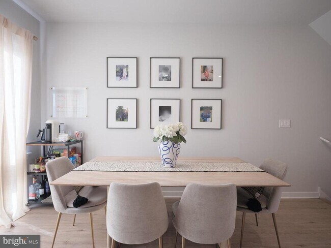 Photo - 428 Master St