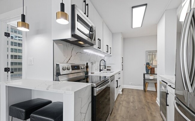 Photo - 3550 N Lake Shore Dr Unit 1813