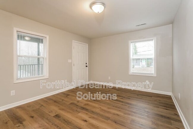 Photo - 3718 Tech Ave