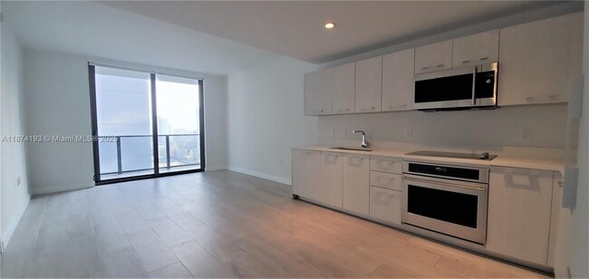 Photo - 55 SW 9th St Unit 3610
