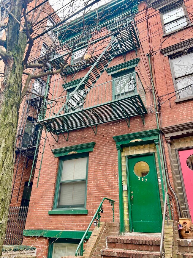 Photo - 207 3rd St Unit 3