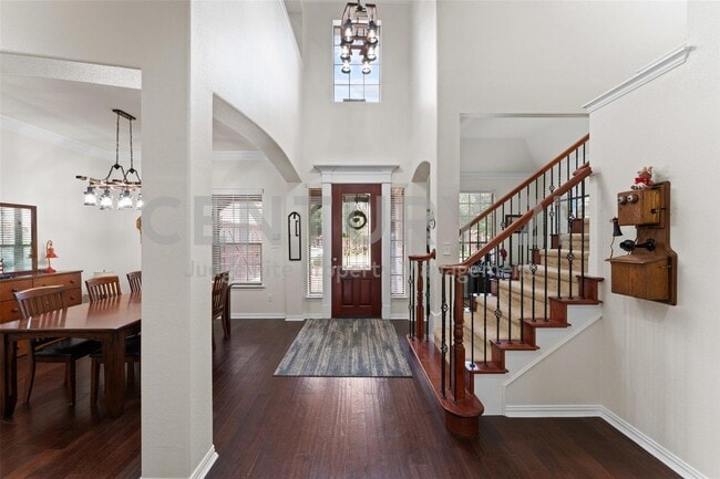 Photo - Beautifully Maintained, 2-Story 5/3.5/3 Ne...