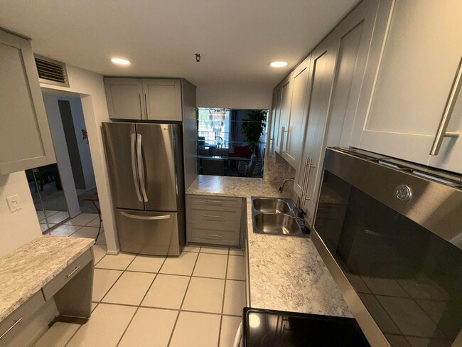 Photo - 2788 Tennis Club Dr Unit 203