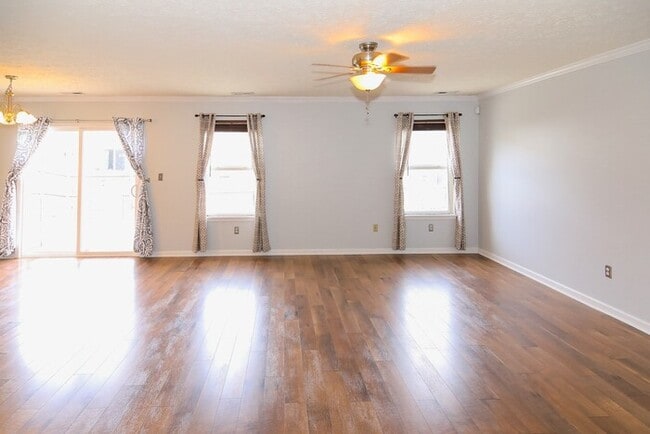 Photo - Fabulous Ranch In Highly Desirable Crossfield!