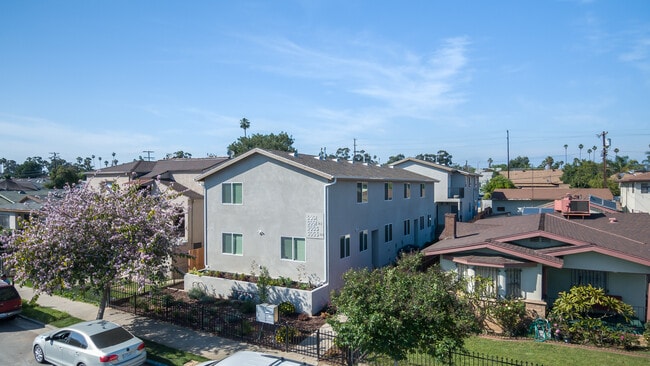 Building Photo - 3553 Sabina St Unit 3553