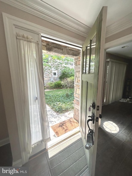 Photo - 202 Cobblestone Dr