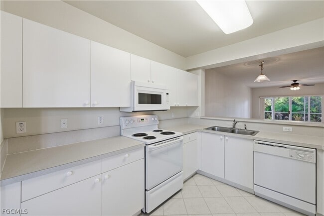 Photo - 7823 Regal Heron Cir Unit 104