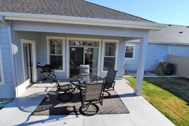 Photo - 1712/1714 Danny Boy Lane Unit 1714