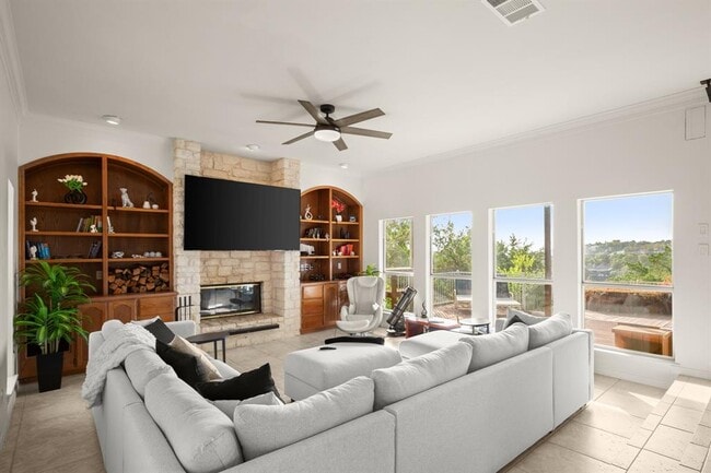 7209 Foxtree Cove