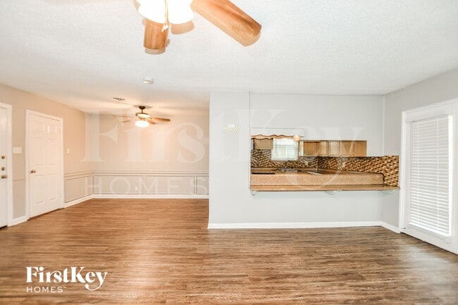 Photo - 1020 Mary Dr