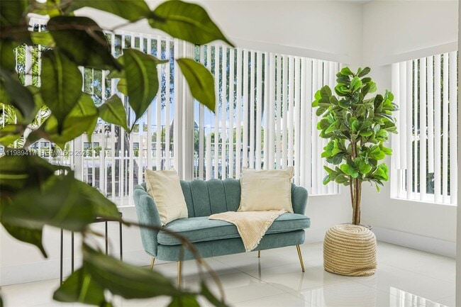 Photo - 1924 SW 20th St