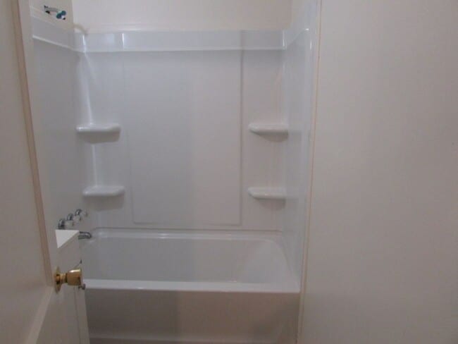 Photo - 413 Loring Dr