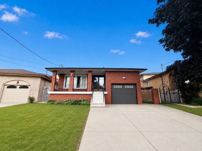 Building Photo - Unit 1-100 Taymall Street Hamilton Ontario L8W 1Z4