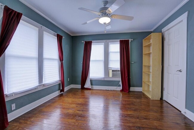 Photo - 514 E 15th St Unit 2