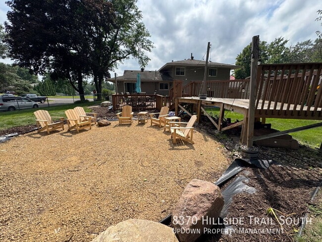 Photo - 8370 Hillside Trail S