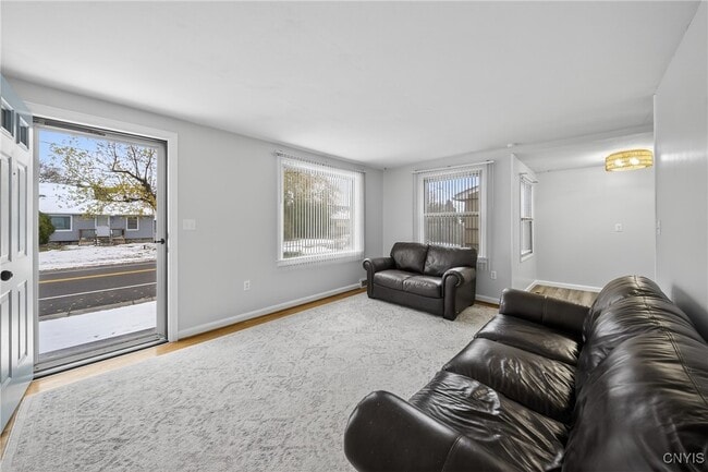 Photo - 500 Malden Rd