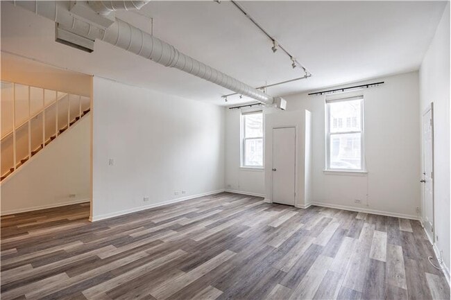 Building Photo - 1844 W Henderson St