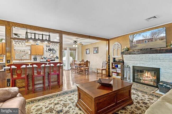 Photo - 1573 Garrisonville Rd