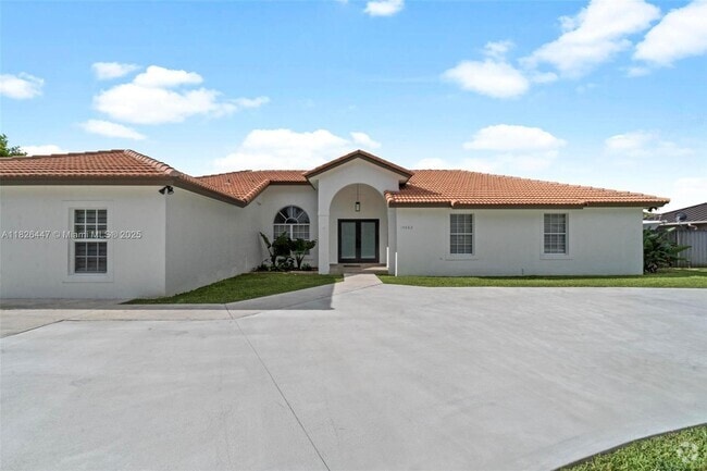 Building Photo - 15862 SW 286th St Rental