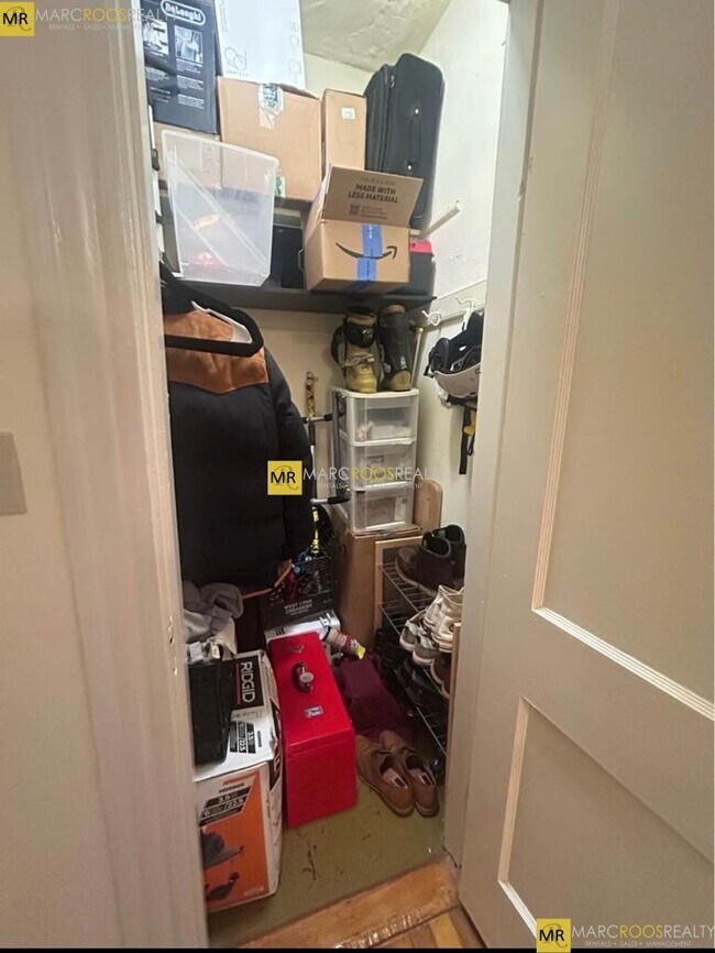 Photo - 100 Queensberry St