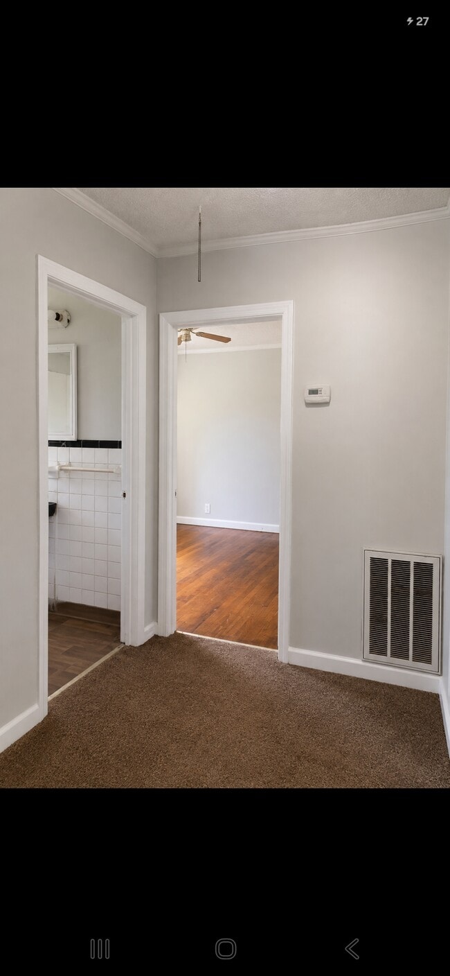 Photo - 1226 Baker St
