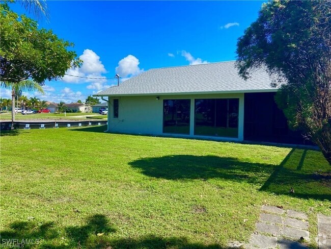 Building Photo - 1312 NW 7th Pl Rental