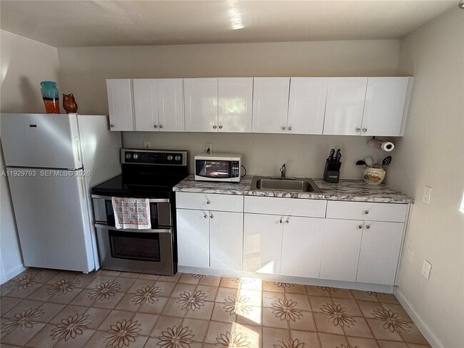 Photo - 6765 SW 19th St Unit Back