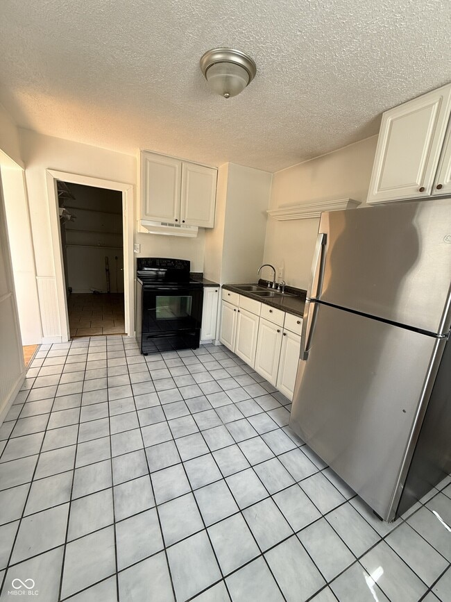 Photo - 122 N Routiers Ave