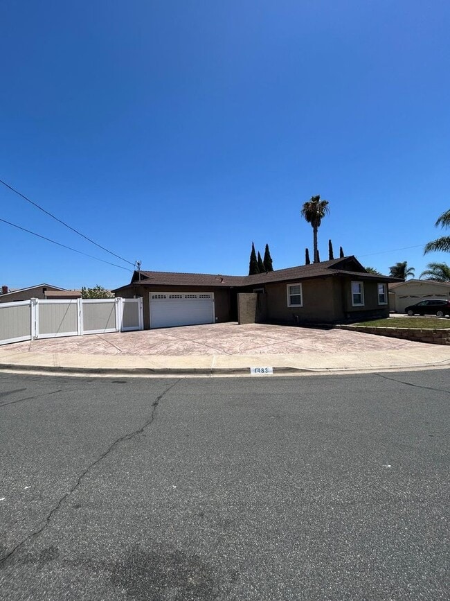 Photo - Beautiful and Spacious 3 Bedroom, 2 Bath Home!