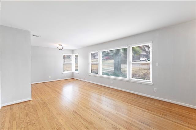 Photo - 8633 Westglen Dr