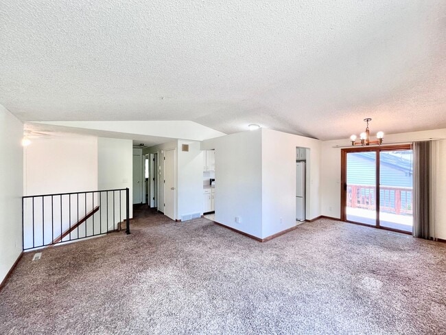 Photo - 3 Bedroom, 2 Bath Bi-Level Home with 2 car Attached Garage in Northwest Loveland, CO